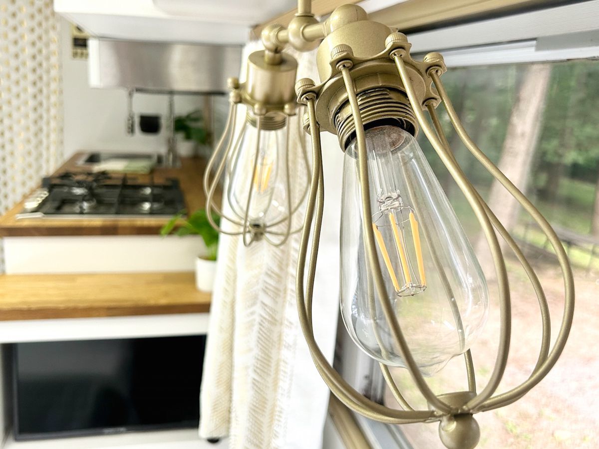 Tilly_Living_VintageLight