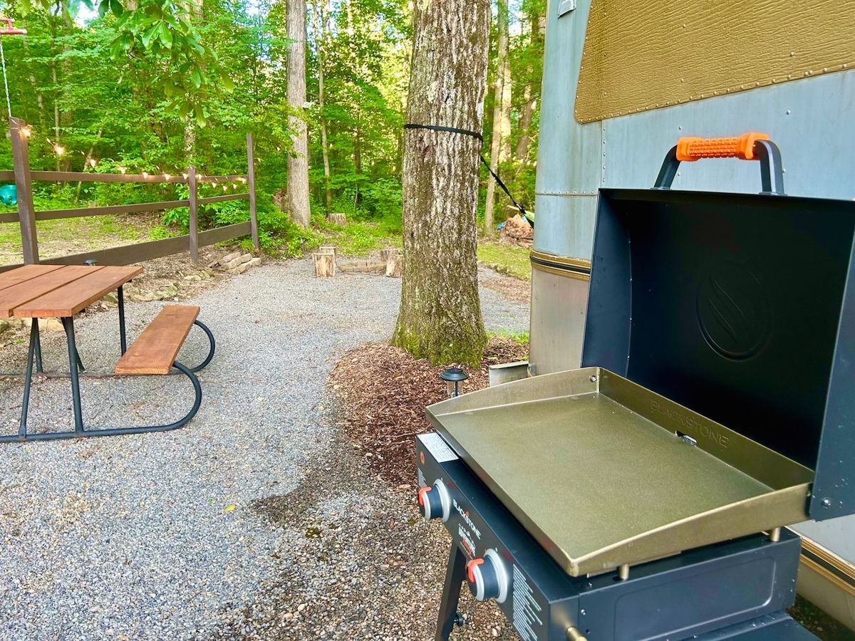 Tilly_Outside_Grill