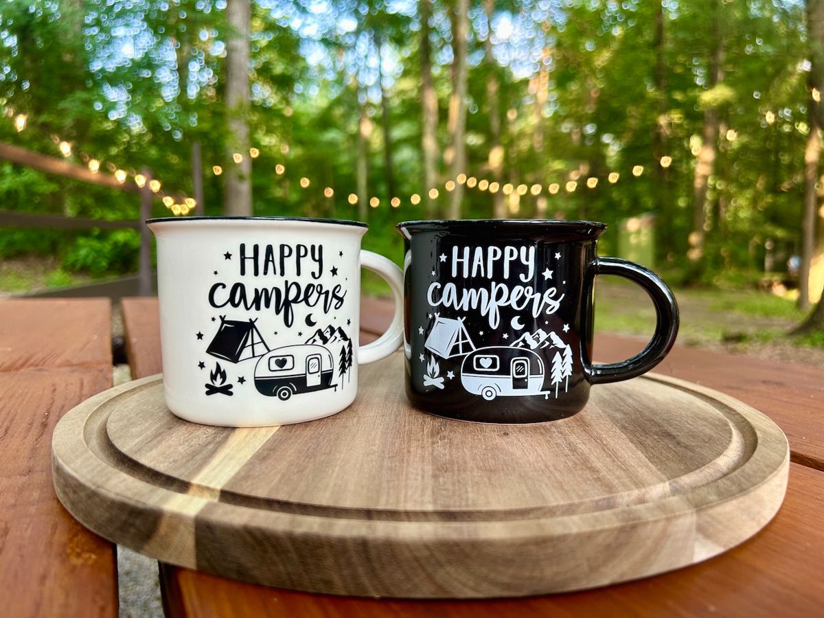 Tilly_Outside_Mugs